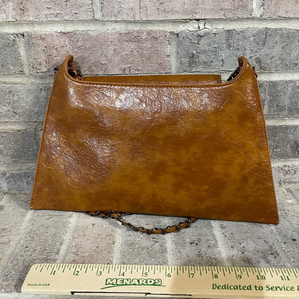 Elegant Brown Chain Bag - Picture 3 of 9